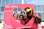 HACC_2019DayOfGiving_5x7_175